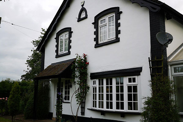 House converted from old pub
